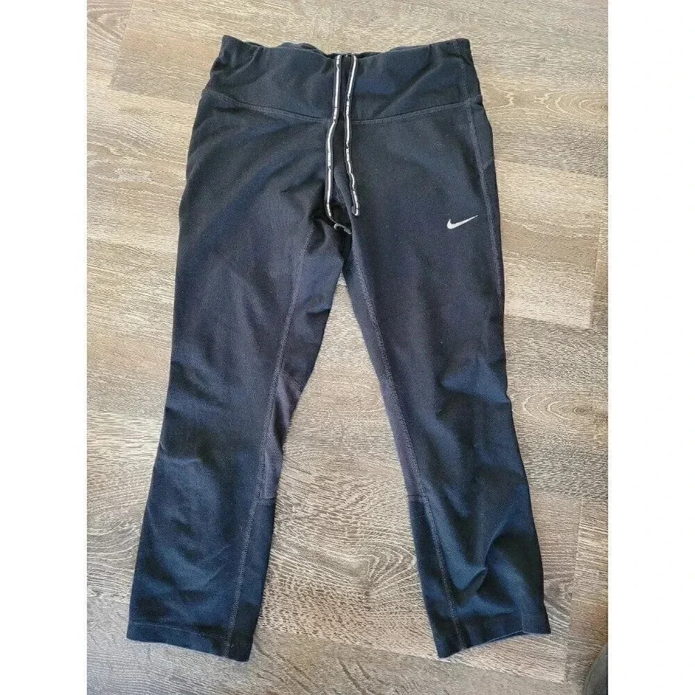 Nike dri-fit capri leggings with back zipper pocket size small #2